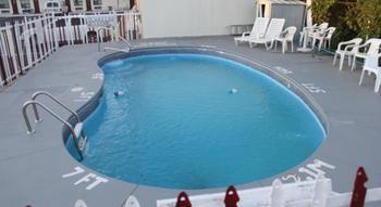 Niagara Inn & Suites Екстер'єр фото