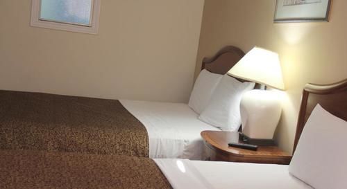 Niagara Inn & Suites Екстер'єр фото