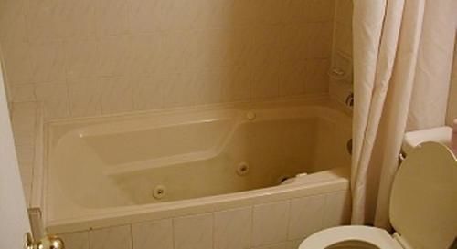 Niagara Inn & Suites Екстер'єр фото