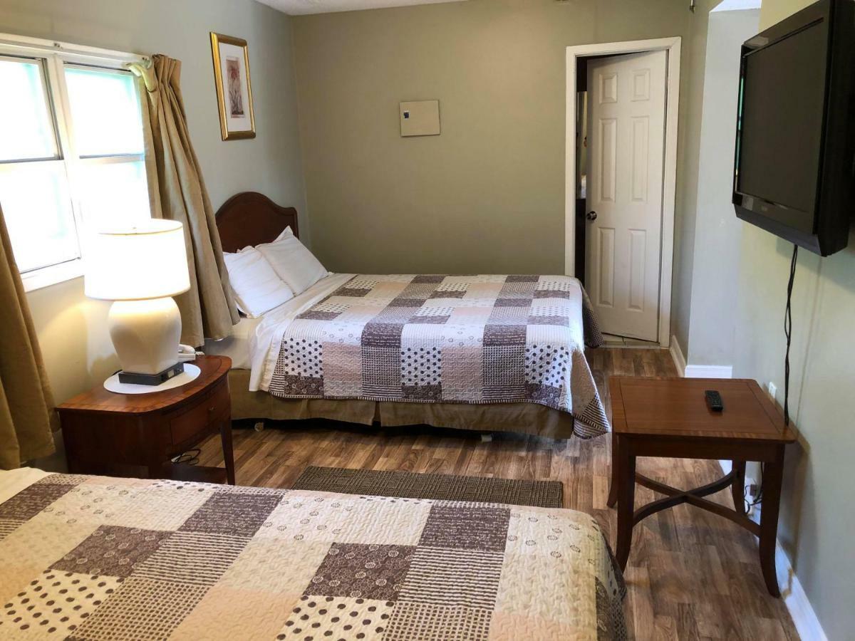 Niagara Inn & Suites Екстер'єр фото