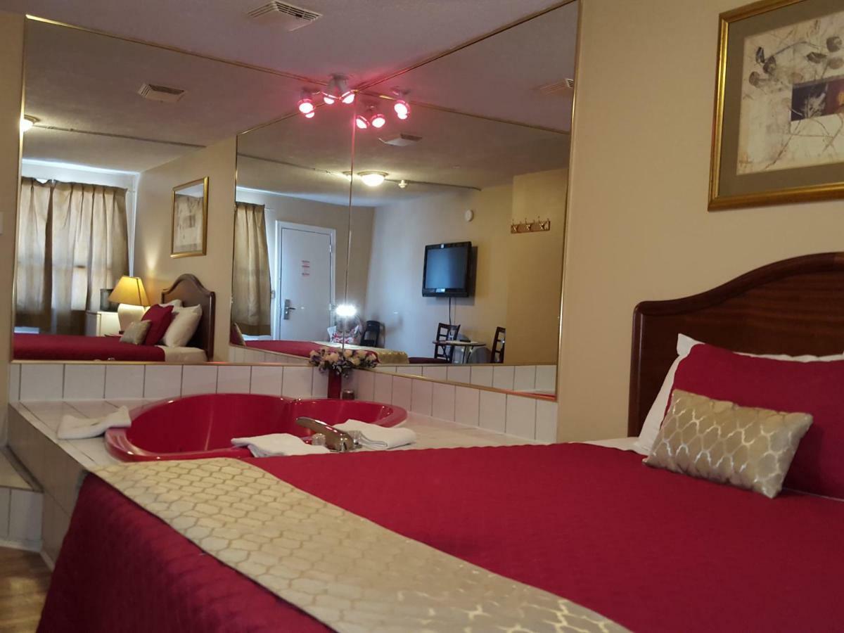 Niagara Inn & Suites Екстер'єр фото